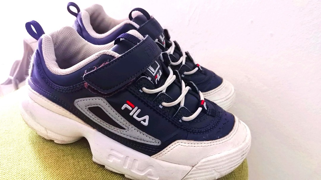 Fila Sneaker original on Carousell