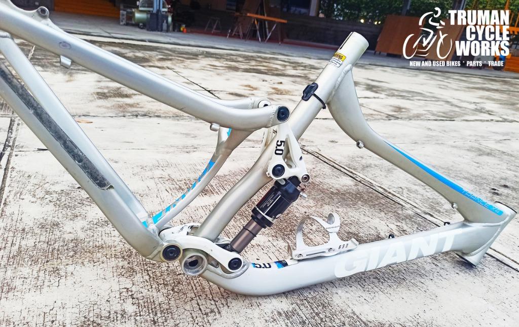 Giant Trance X4 fullsus Mountain Bike frame 26er medium Sports