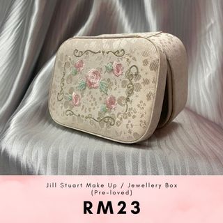 (Category: ) located in . Submitted by all.about.bag (Listing ID 1151706984, Image 1). Description: .