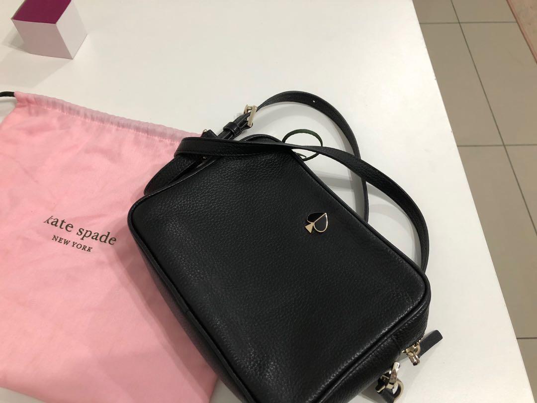 Kate Spade New York Medium Polly Camera Bag in Black, Women's Fashion