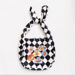(Kategori: ) berada di . Dikirim oleh selsa (ID iklan 1151784696, Gambar 1). Deskripsi: .