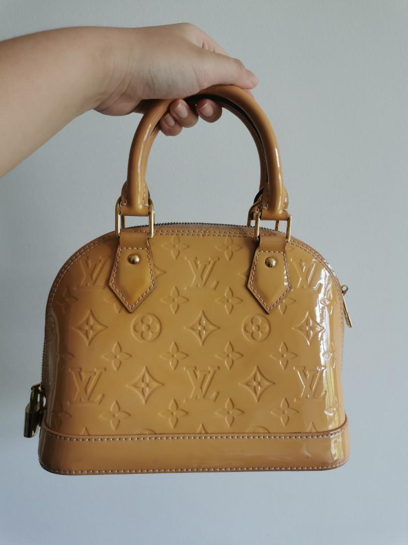 Louis Vuitton Alma Shoulder bag 380492