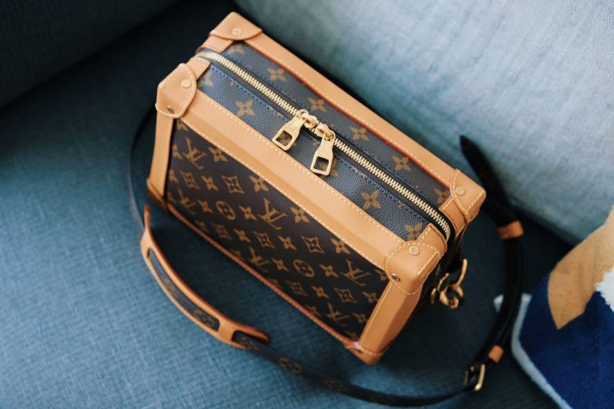 Louis Vuitton White Monogram Leather Legacy Soft Trunk Bag For Sale at  1stDibs