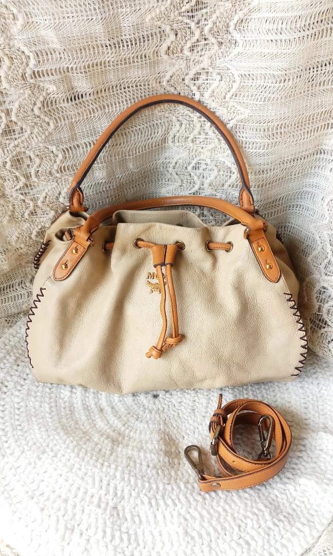 Mcm Hobo two way (Category: Luxury Bags & Wallets) located in Davao. Submitted by purple_stitch87 (Listing ID 1151726976, Image 1). Description: .