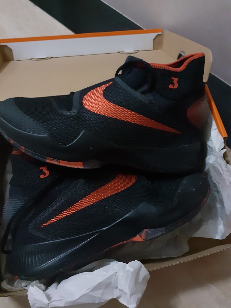 Nike Zoom Hyperrev 2016 Basketball 特別版us9, 男裝, 鞋, 波鞋- Carousell