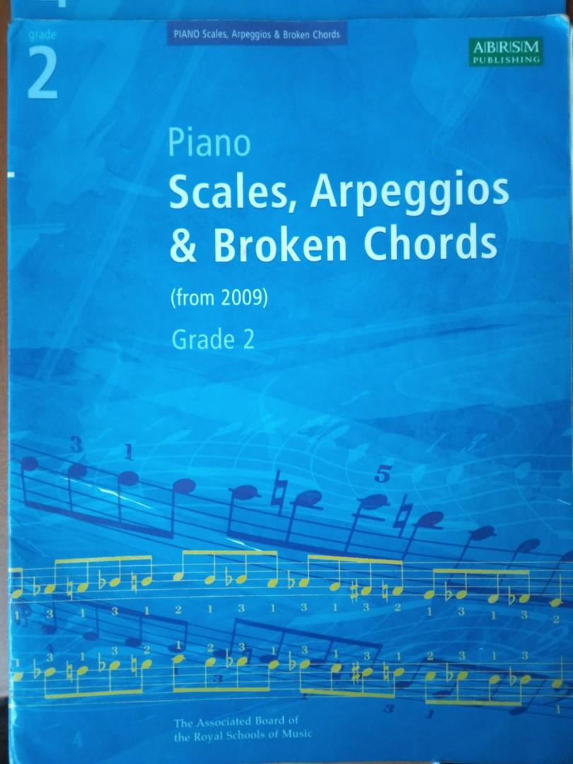 Piano Grade 2,4,5 Scales & Arpeggios, 興趣及遊戲, 音樂樂器 & 配件, 音樂與媒體 樂譜