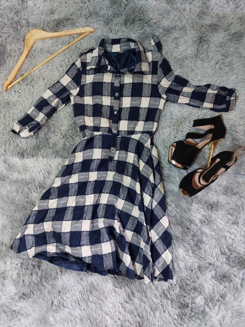 Polo maxi dress (Category: Dresses) located in Makati City. Submitted by crisfb (Listing ID 1151721487, Image 1). Description: for extra small only.. nawala po isang butones sa shoulder, pwede kunin butones sa neck for replacement...
