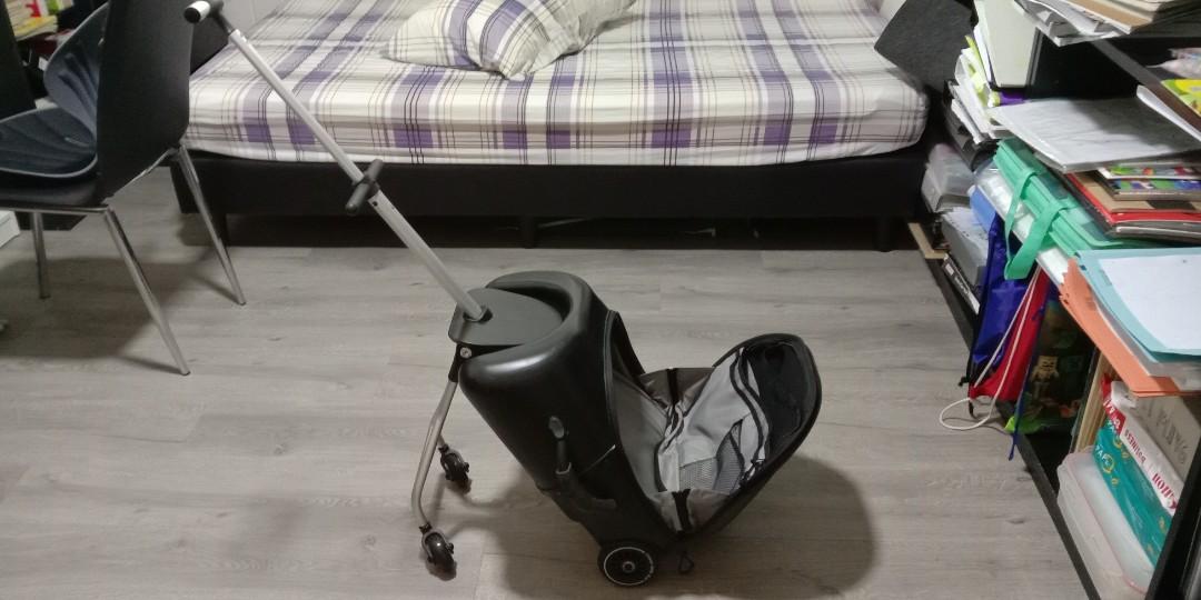 QBox luggage trolley suitcase sell 90, Babies & Kids, Going Out