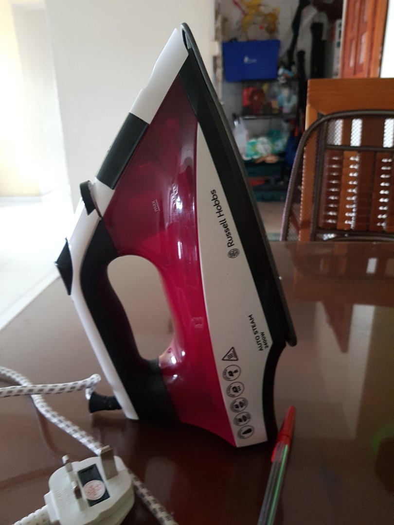 russell hobbs auto steam iron