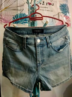 (Category: ) located in . Submitted by marylou8 (Listing ID 1151757900, Image 1). Description: .
