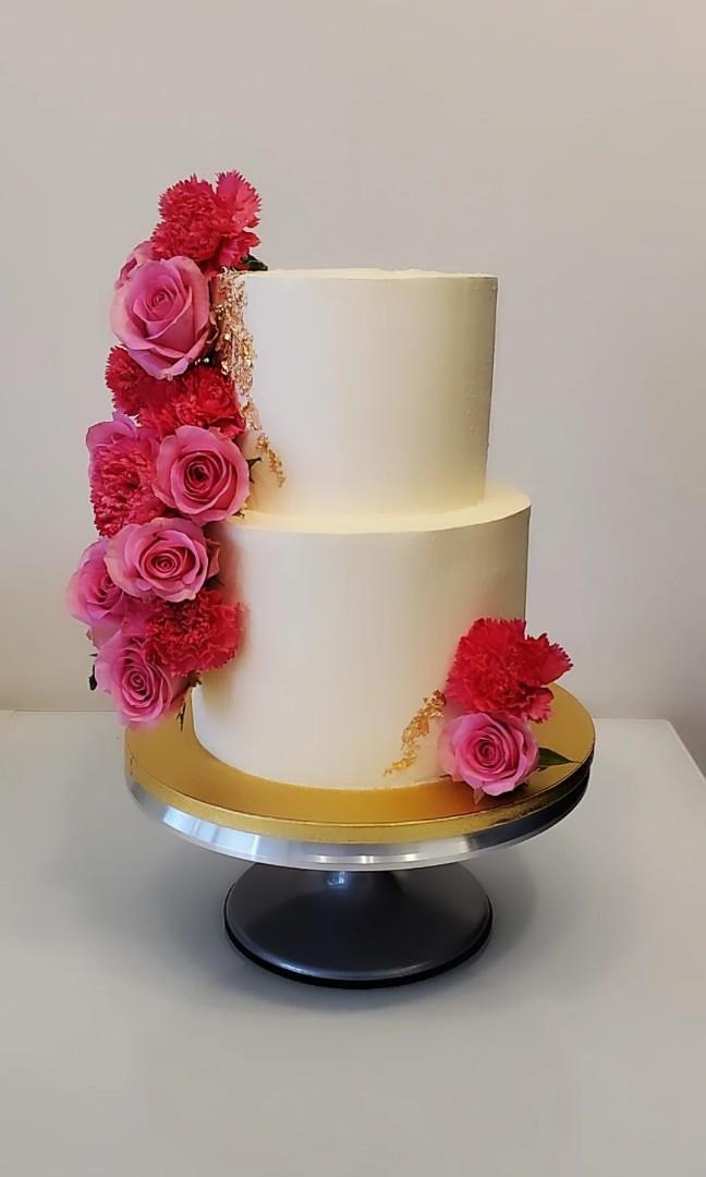 Two-tier Signature Cake – Cakery New Zealand