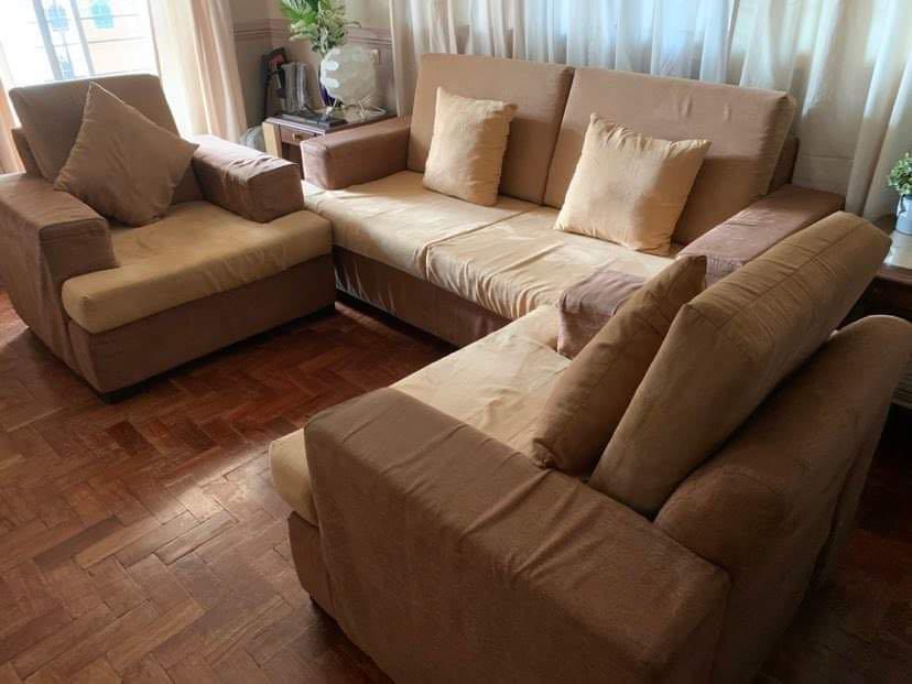 Sofa set, pickup Pampanga, Furniture & Home Living, Furniture, Sofas