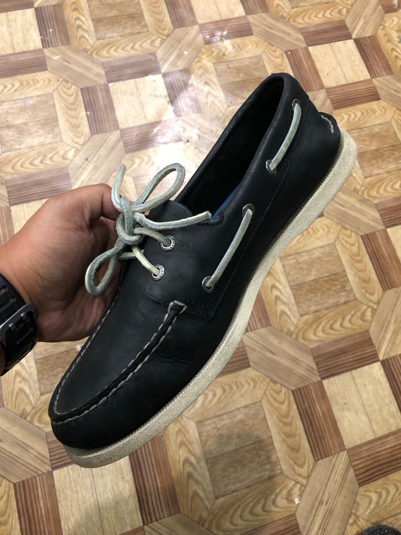 Black and white sperrys outlet