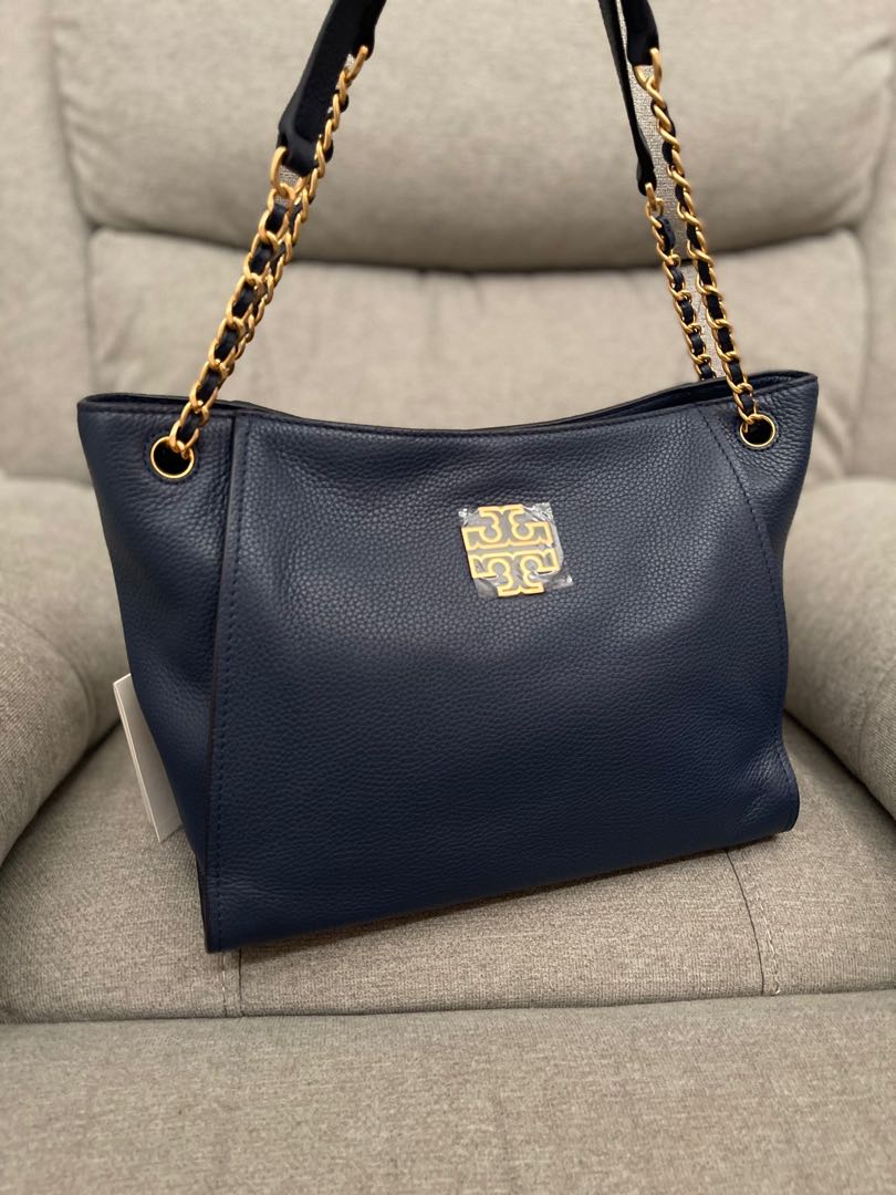 Britten tote tory burch 2025