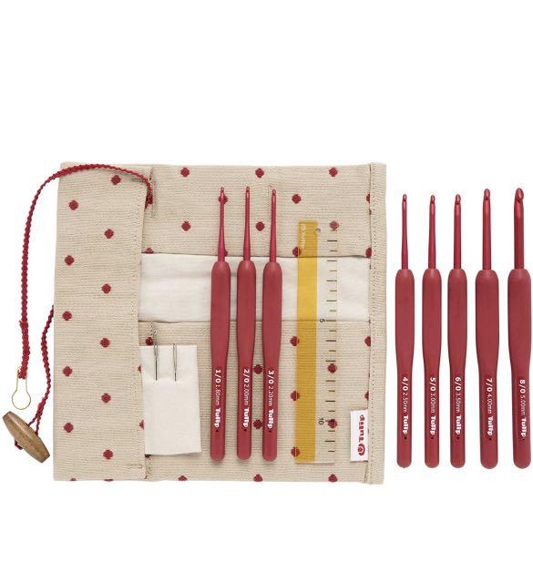 Tulip Etimo Crochet Hook Set with Cushion Grip and Needle, Hobbies & Toys,  Stationery & Craft, Craft Supplies & Tools on Carousell