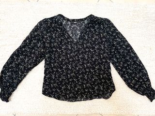 (Category: ) located in . Submitted by abby.closet (Listing ID 1151662397, Image 1). Description: .