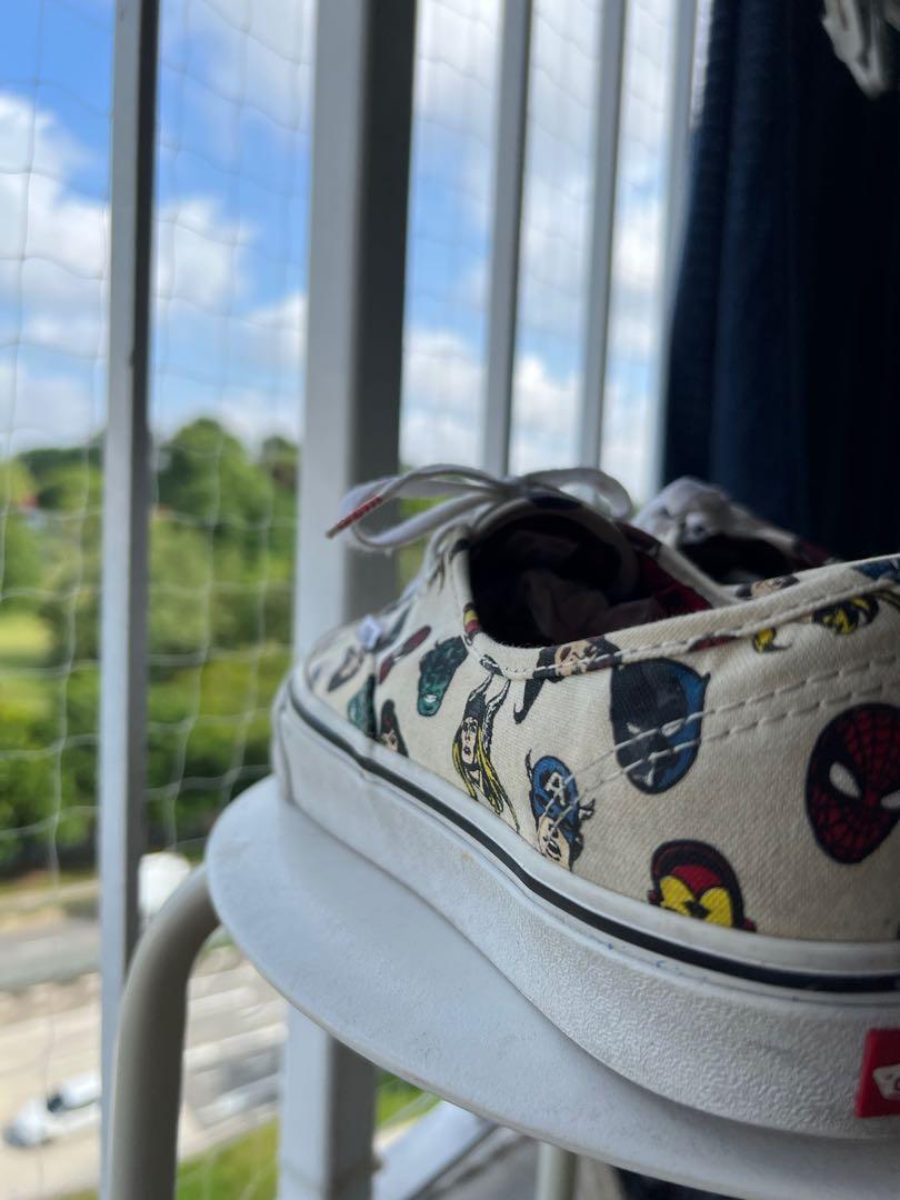 Vans authentic marvel avengers skate shoe hot sale