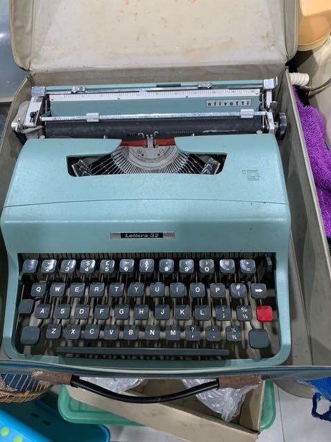 Vintage Typewriter, Hobbies & Toys, Collectibles ...