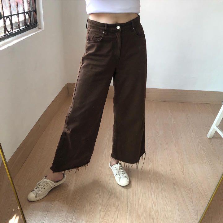 ZARA wide leg jeans in brown colour 