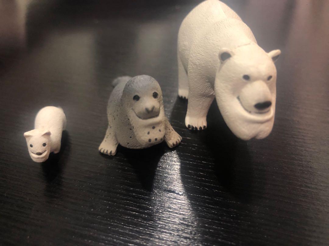 我厚道我驕傲北極熊海獅雪貂三隻ㄧ起已拆擺喔厚道動物 厚道星球 扭蛋 轉蛋 二手 袋鼠 麋鹿 雪貂 刺蝟 熊貓 北極熊 獅子 老虎 狼 海獅