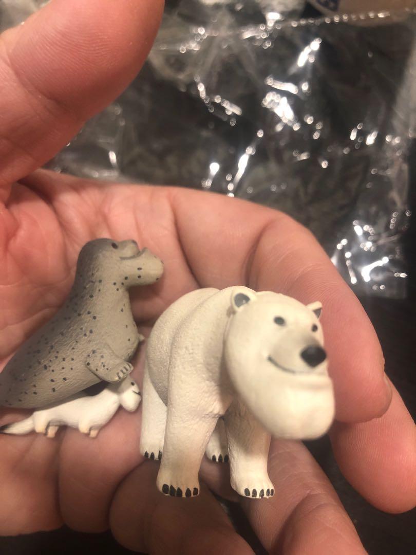 我厚道我驕傲北極熊海獅雪貂三隻ㄧ起已拆擺喔厚道動物 厚道星球 扭蛋 轉蛋 二手 袋鼠 麋鹿 雪貂 刺蝟 熊貓 北極熊 獅子 老虎 狼 海獅