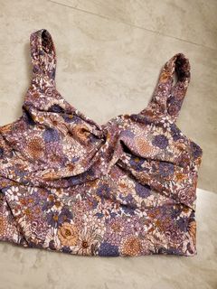(Category: ) located in . Submitted by tang.closet (Listing ID 1151919363, Image 1). Description: .
