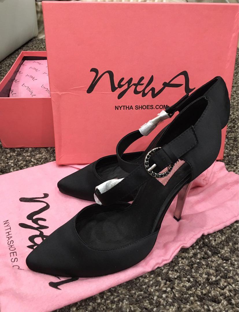 High heels brand store