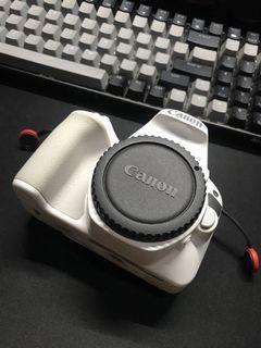 Canon 200D (White) + 32GB SD Card + 18-55mm kit lens  (99% Look New)
