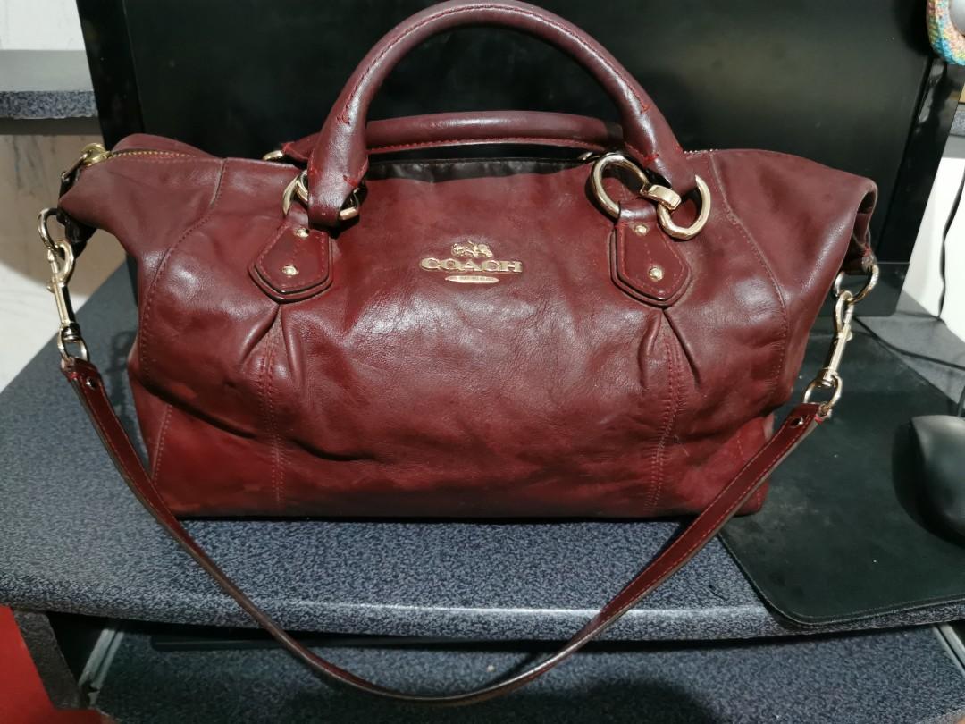 Coach maroon shoulder bag clearance