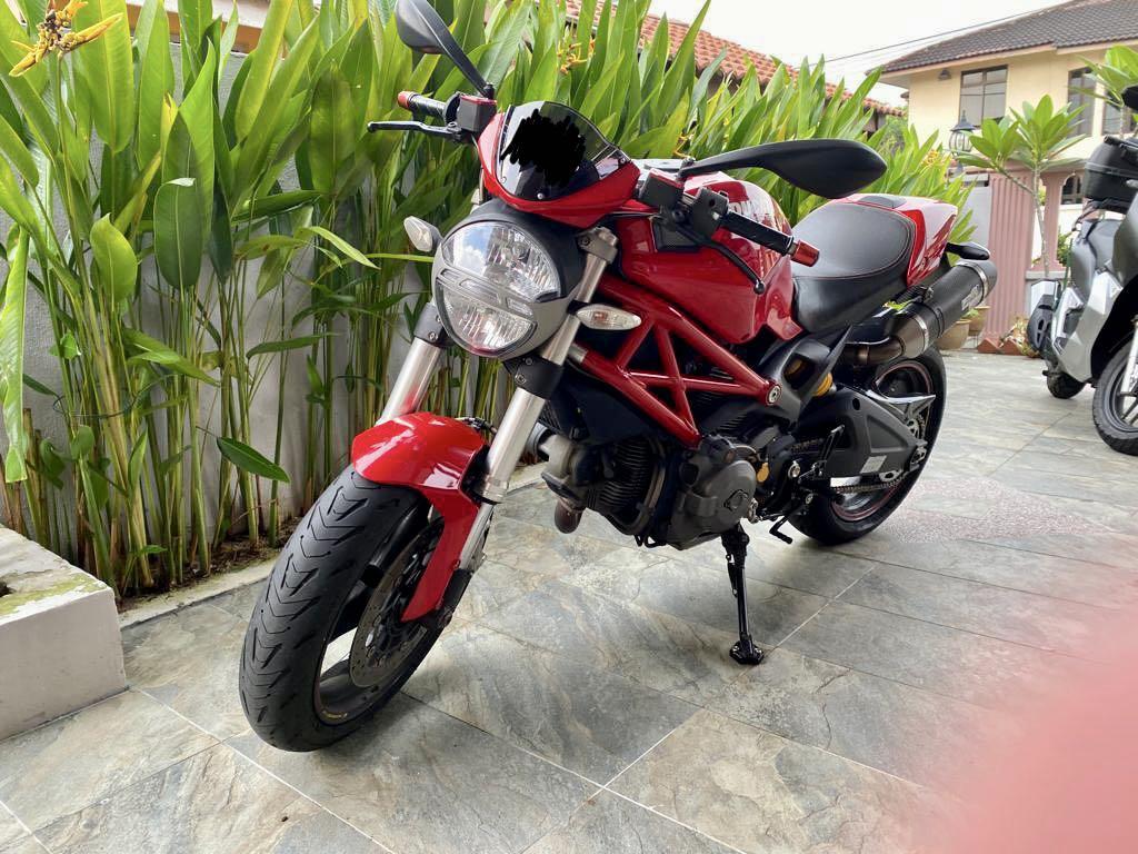 Service shop ducati monster