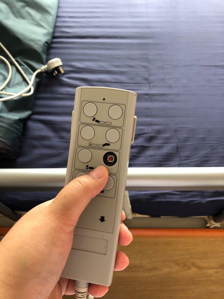 Electrical 3 crank home care bed, Health & Nutrition, Assistive