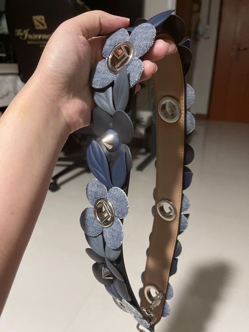 fendi bolsauette with strap