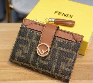 Versace Jeans Couture Wallet, Women's Fashion, Bags & Wallets Versace Jeans Couture Wallet, Women's Fashion, Bags & Wallets
