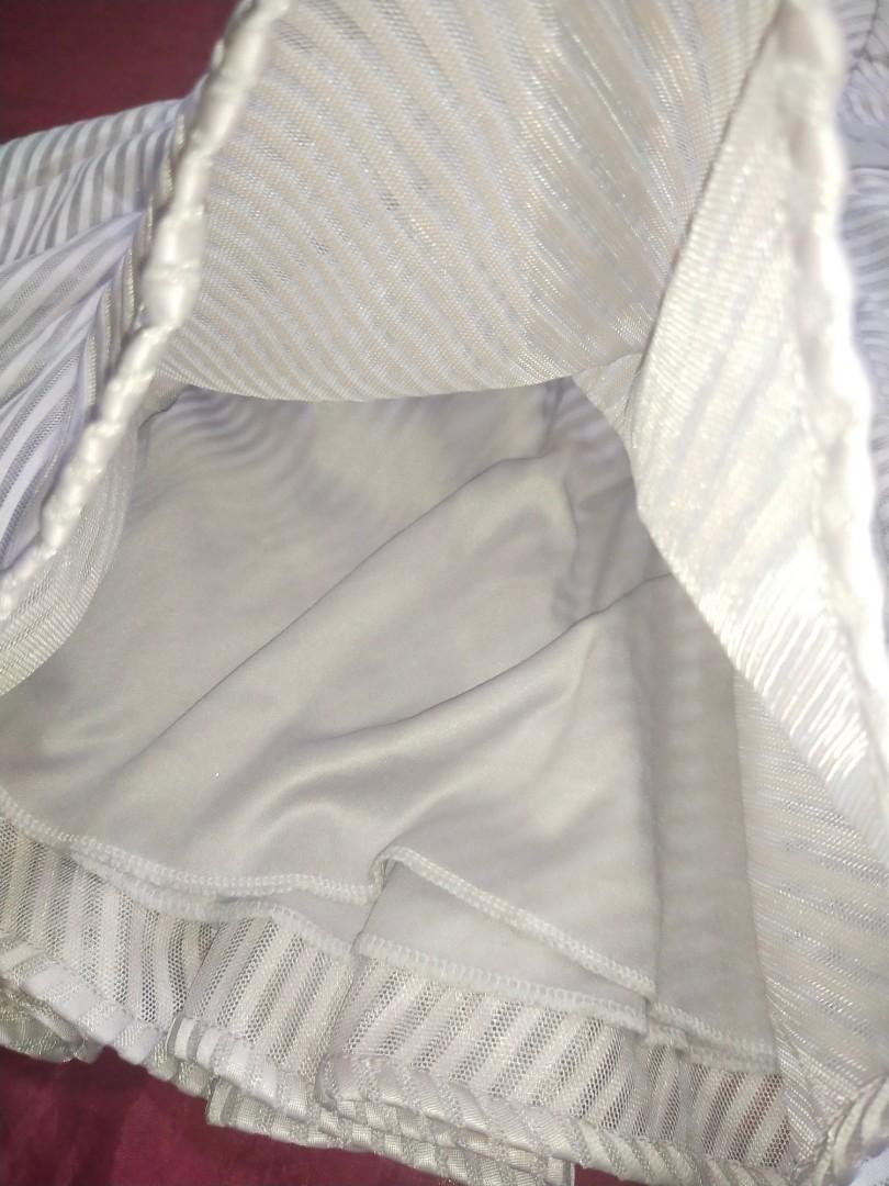 Formal Dress XS- M (Category: Dresses) located in Taguig. Submitted by kanimonadi (Listing ID 1151903867, Image 2). Description: -bought for 900 pesos -used once only -rfs: school expenses -good quality fabric.