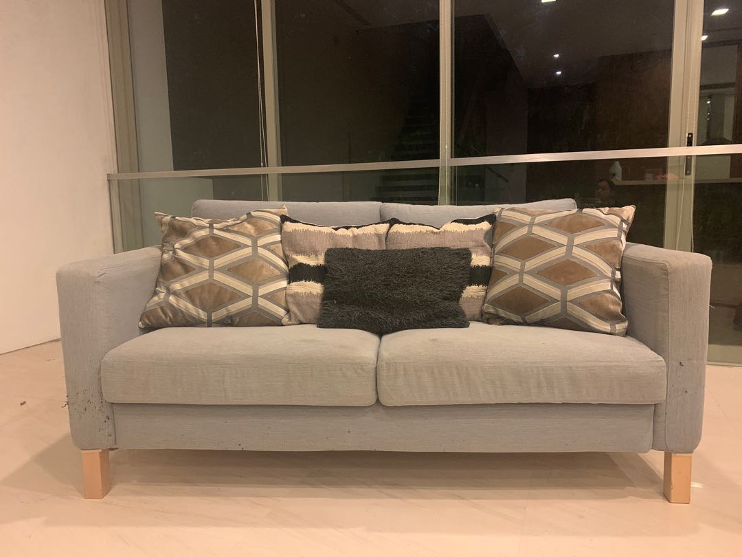 FREE IKEA sofa pick up Wednesday evening, Furniture & Home Living