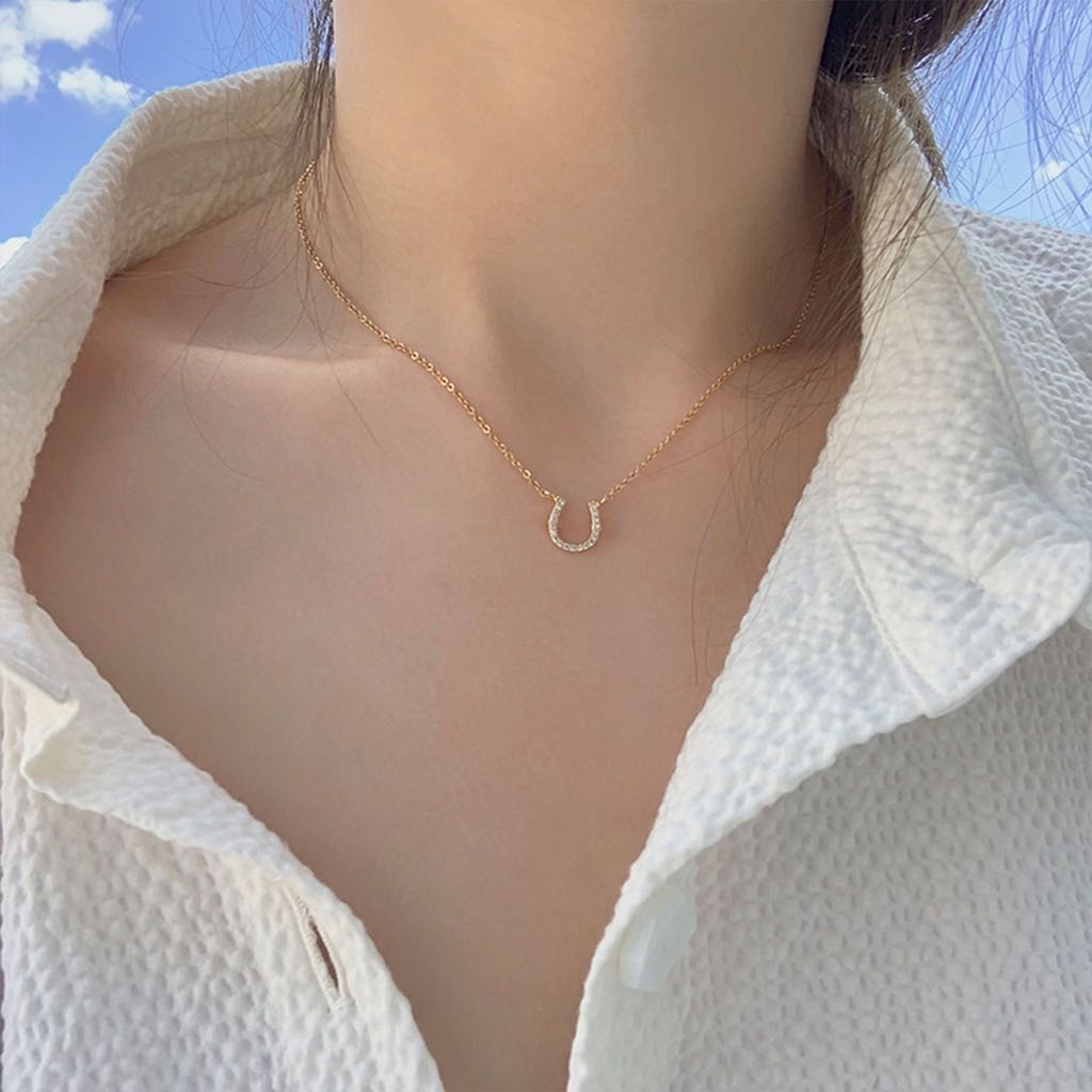 Gold cheap horseshoe necklace
