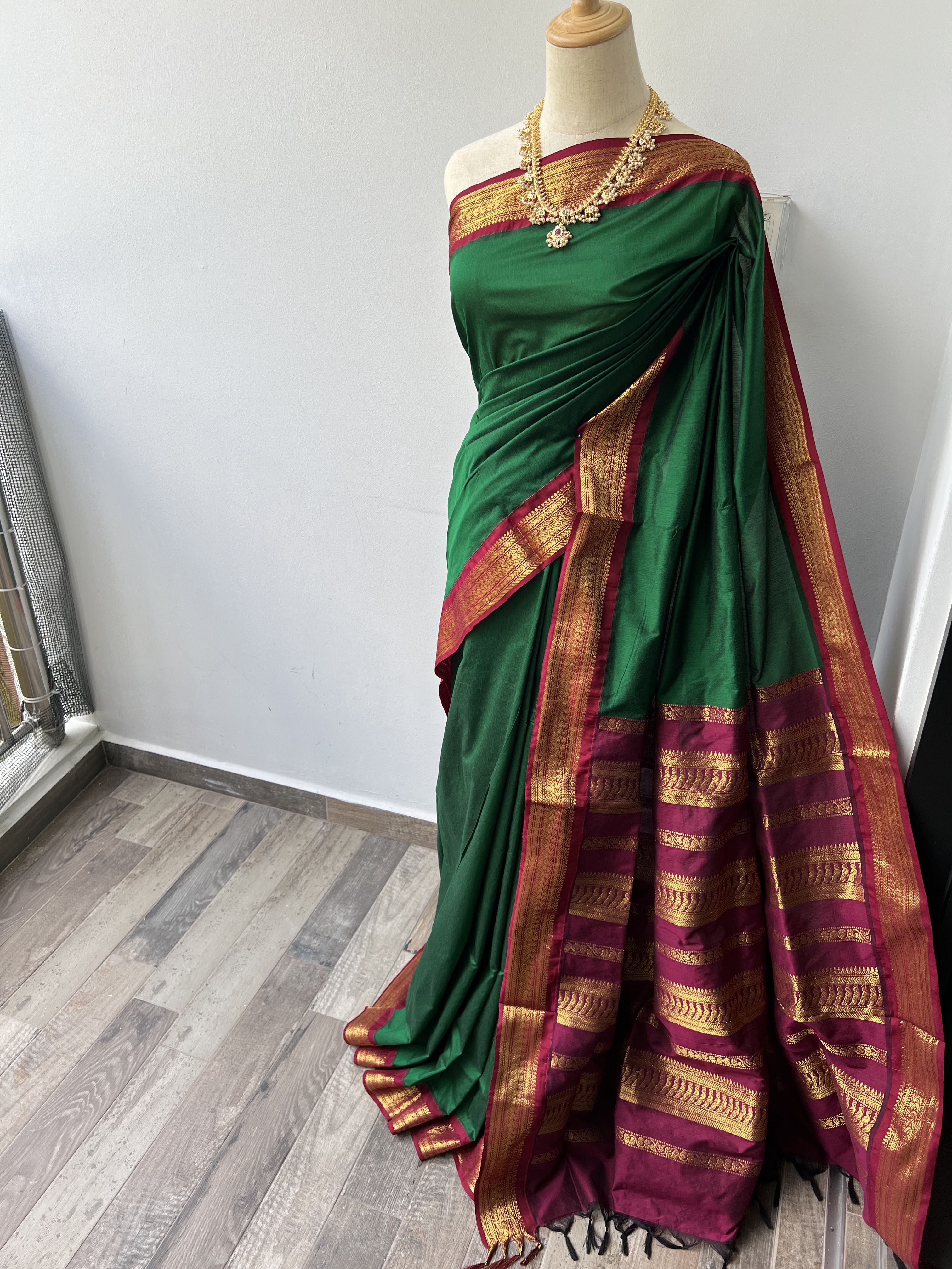 Beautiful pure Kanchipuram silk saree unique design – www.kosigam.com