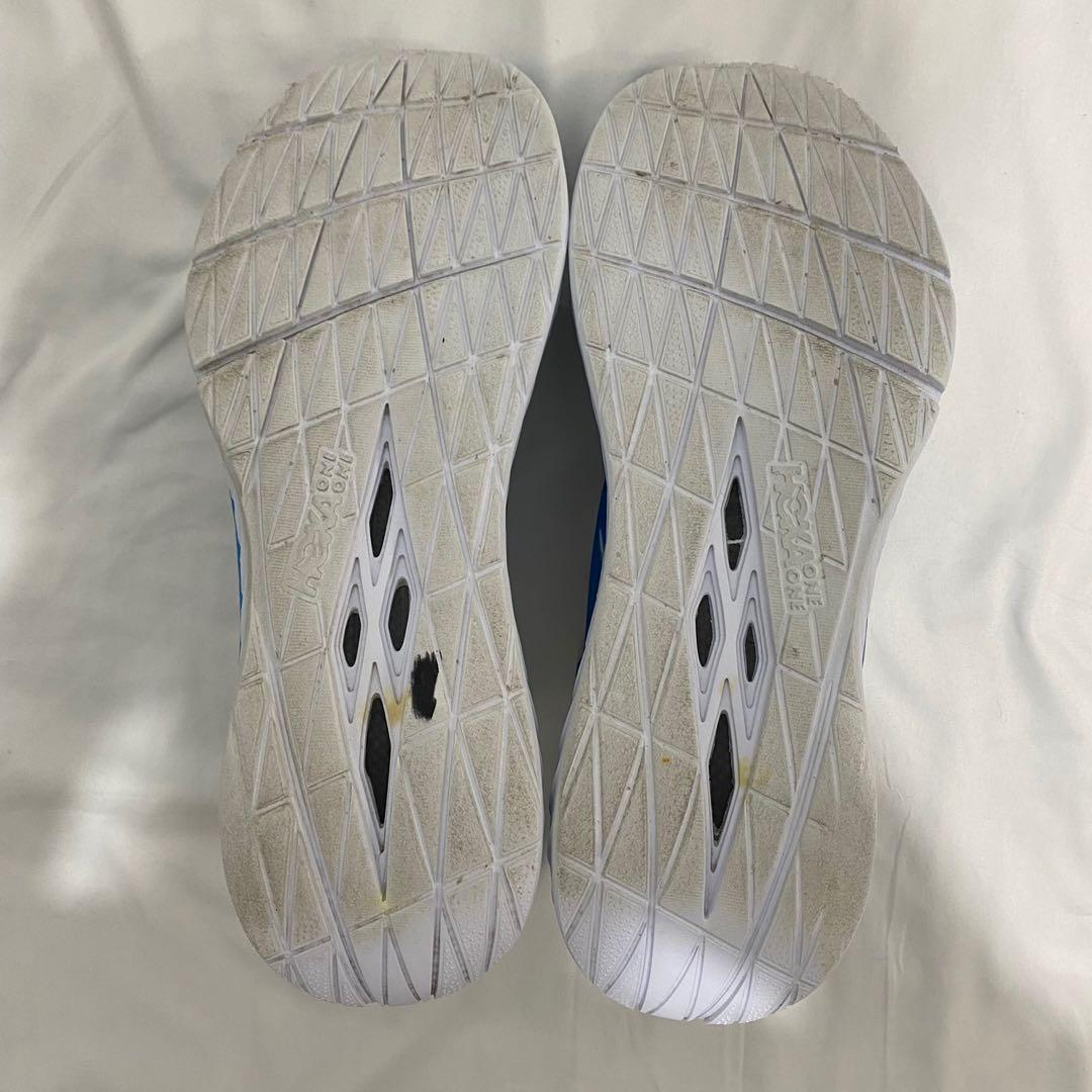 hoka carbon x on feet
