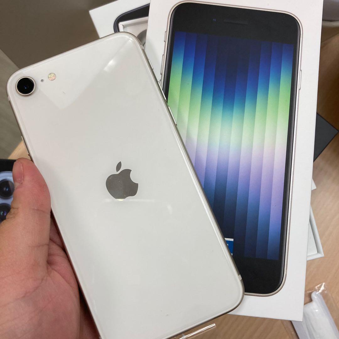 IphoneSe3 128g白色, 手機及配件, 手機, iPhone, iPhone SE 系列在旋轉拍賣