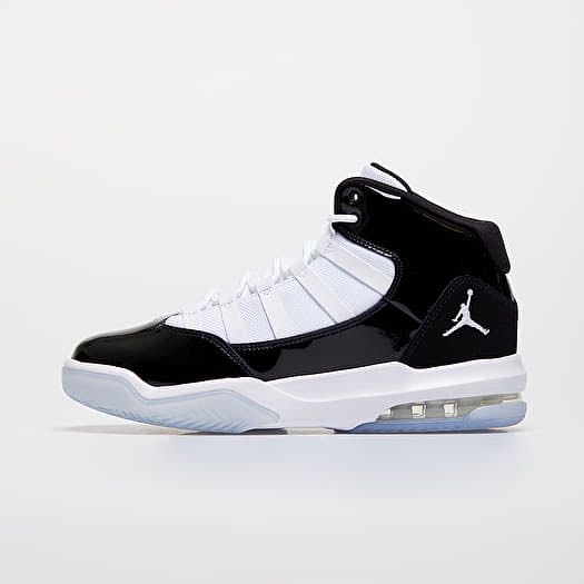 Jordan Max Aura GS, Men's Fashion, Footwear, Sneakers on Carousell
