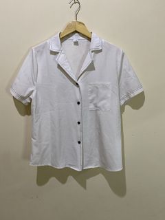 (Kategori: ) berada di . Dikirim oleh basic.preloveds (ID iklan 1151991703, Gambar 1). Deskripsi: .
