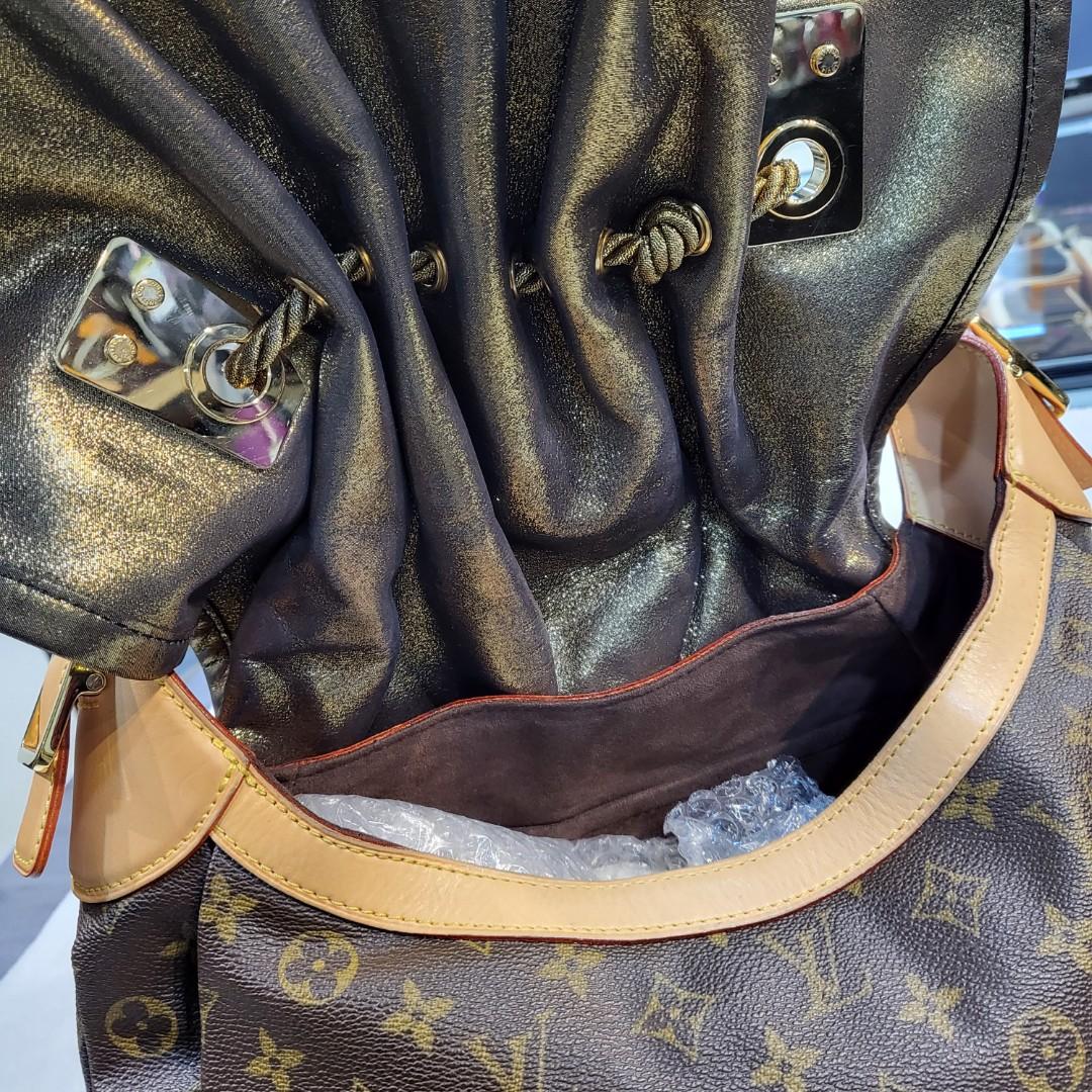 Louis Vuitton Epices Kalahari Hobo GM, Luxury, Bags & Wallets on Carousell