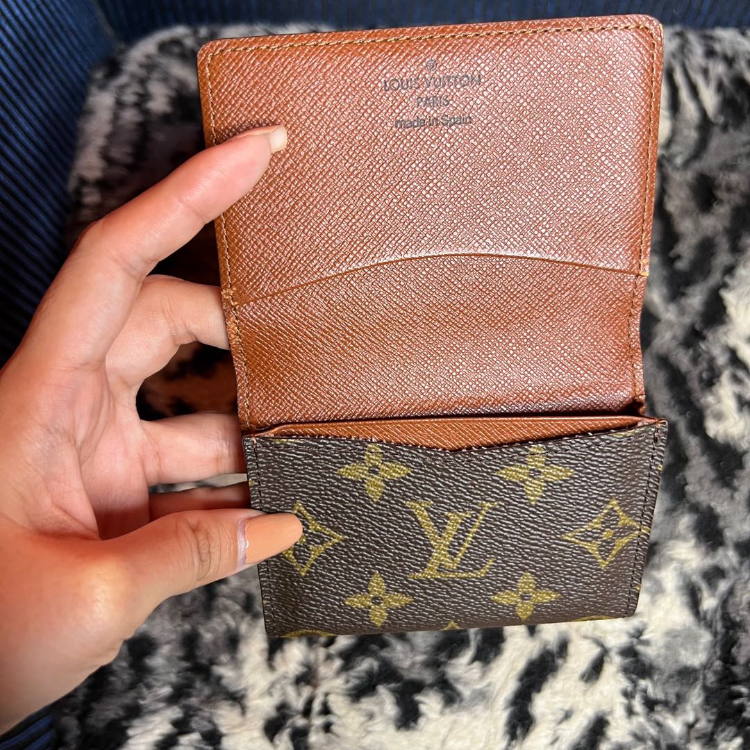 Louis Vuitton ID Clear Card Holder, Luxury, Bags & Wallets on Carousell
