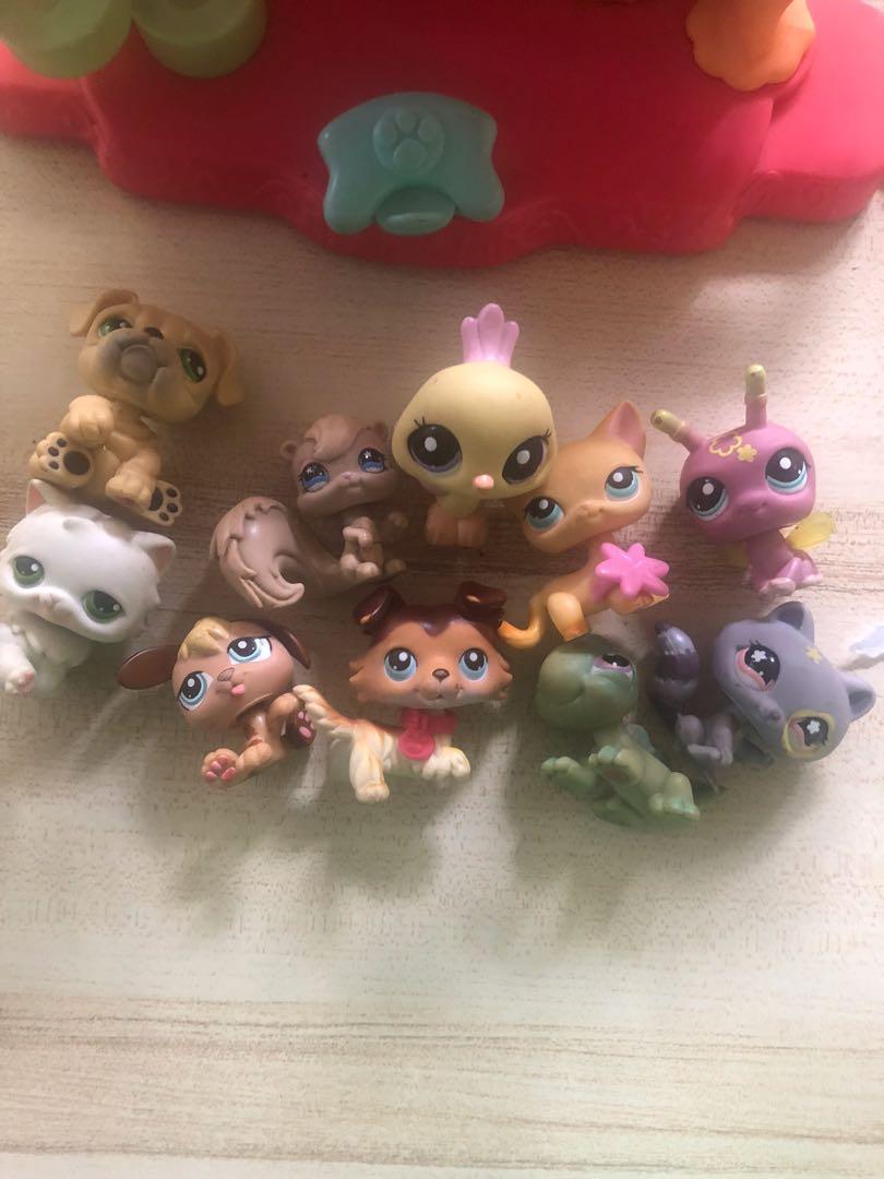 lps littlest pet shop set (Category: Kids Toys) located in Paranaque City. Submitted by puppysells (Listing ID 1151877469, Image 1). Description: for all can separate items will be cleaned before shipment all authentic comes with a bunch of freebies .