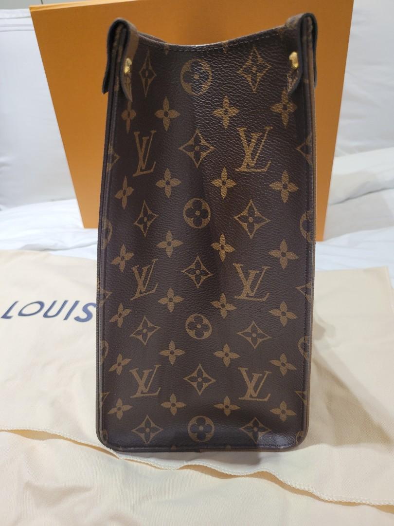 Louis Vuitton on My Side mm Greige Calf