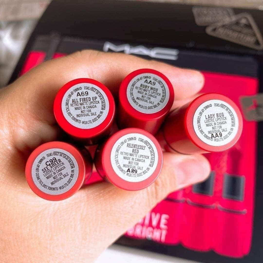 Mac pouch with 5 lipstick travel (Category: Makeup) located in Paranaque City. Submitted by jentree (Listing ID 1151989582, Image 2). Description: Brand new with box 5 red lipstick With pouch Shades are in the pic .