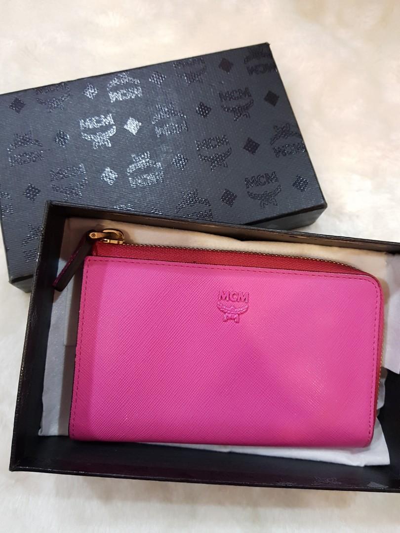 Mcm hot pink wallet 2025