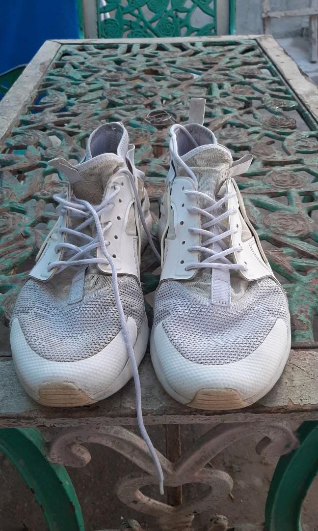 Nike huarache size 10us Men s Fashion Footwear Sneakers on