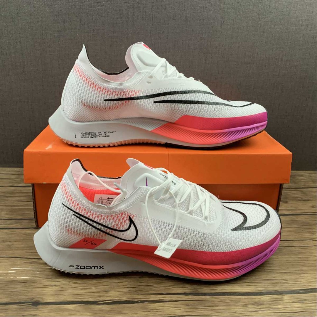 NIKE ZOOMX STREAKFLY 4 ORIGINAL Fesyen Pria Sepatu Sneakers di