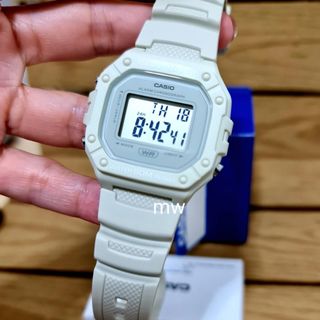 (Category: ) located in . Submitted by affordablefashion (Listing ID 1151863951, Image 1). Description: .